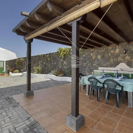 Holiday home Laura Guatiza