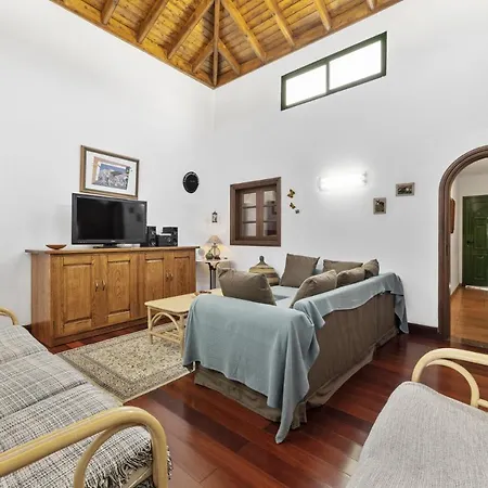 Laura Holiday home *